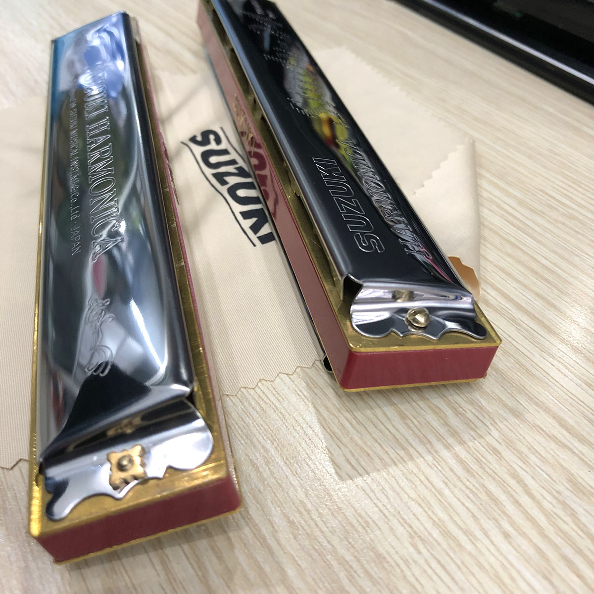 Kèn Harmonica 24 lỗ Suzuki Tremolo Study 24 Nhật Bản – Hàng chính hãng