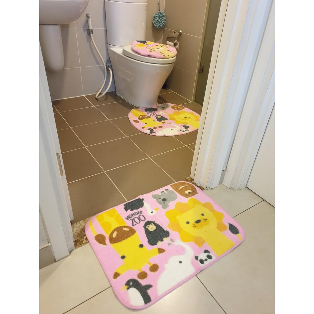 Combo bộ 2 thảm toilet tặng 1 thảm nắp bồn cầu ấn tượng, xinh xinh-CONDOR