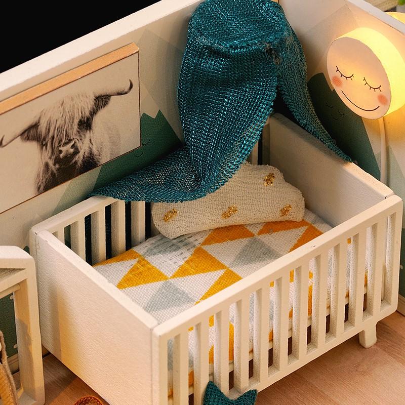 Mô hình nhà DIY Doll House Comfortable Life Kèm Mica Chống bụi