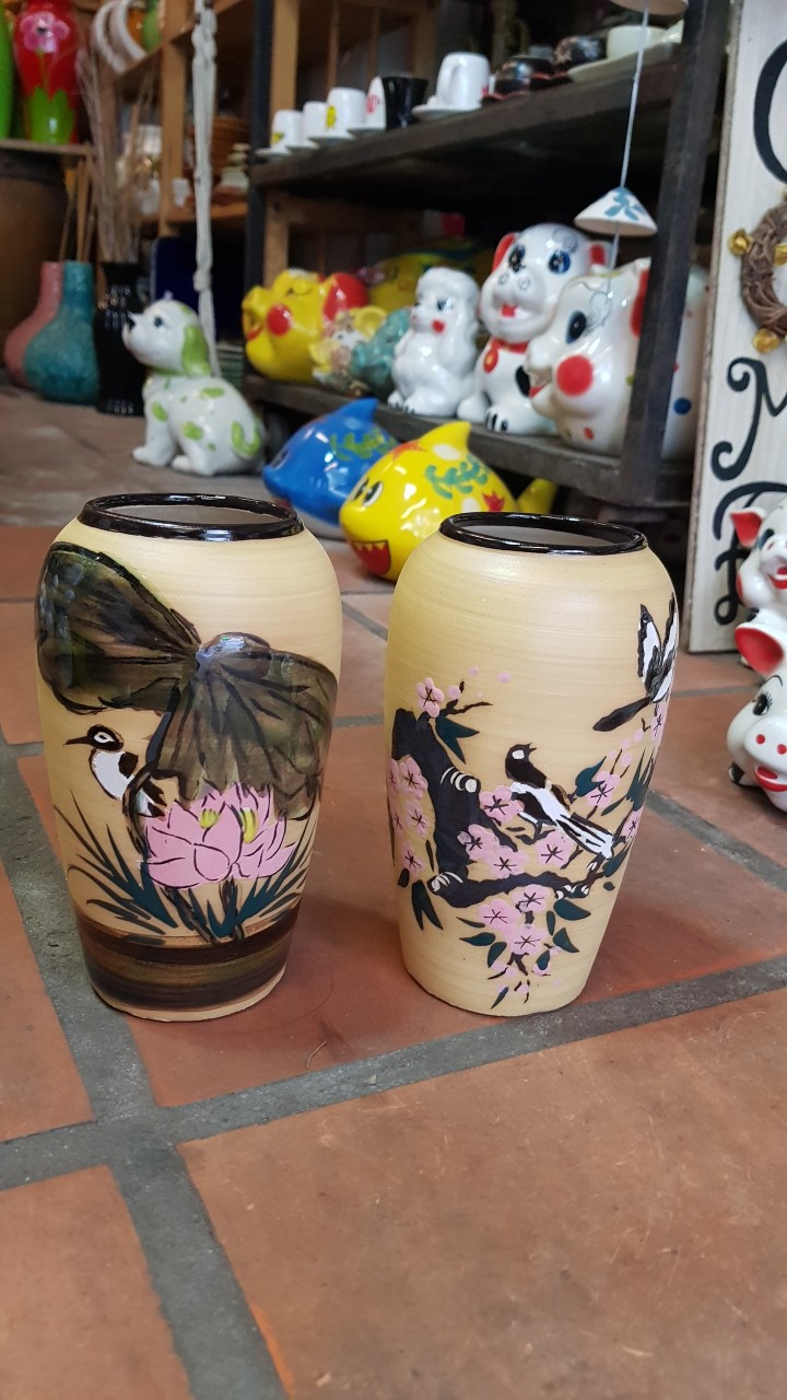 Bình hoa, bình cắm hoa với hoa văn sinh động, dễ thương, bình cao 17cm, trang trí nhà cửa. Gốm Bát Tràng. Giao hoa văn ngẫu nhiên từ HCM