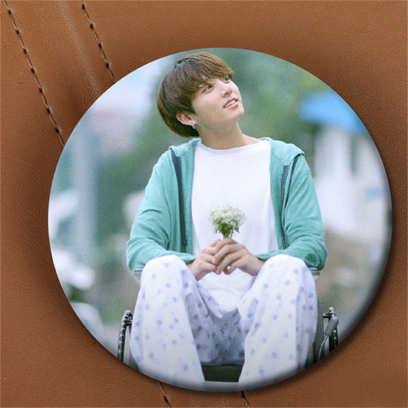 Huy hiệu BTS mẫu mới
