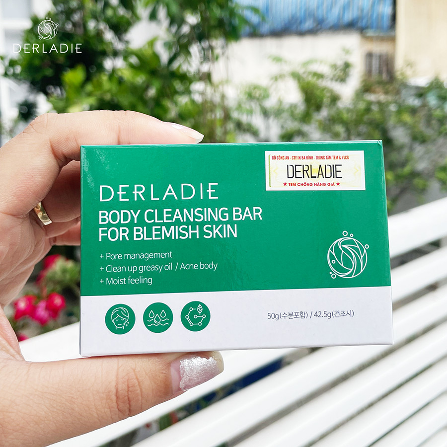 Xà Phòng Giảm Mụn Cơ Thể Derladie Body Cleansing Bar For Blemish Skin 50g + Tặng Kèm 1 Túi Lưới