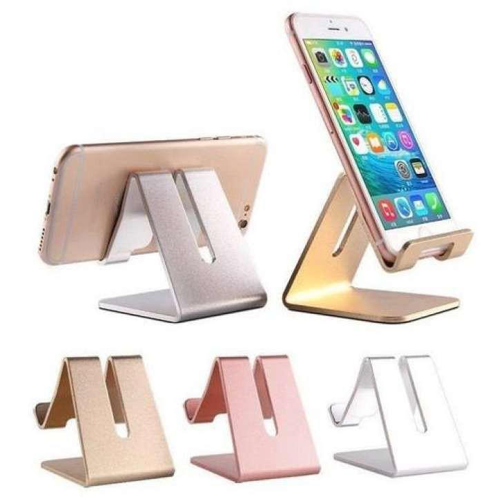 Giá Đỡ Kim Loại Sang Trọng. .