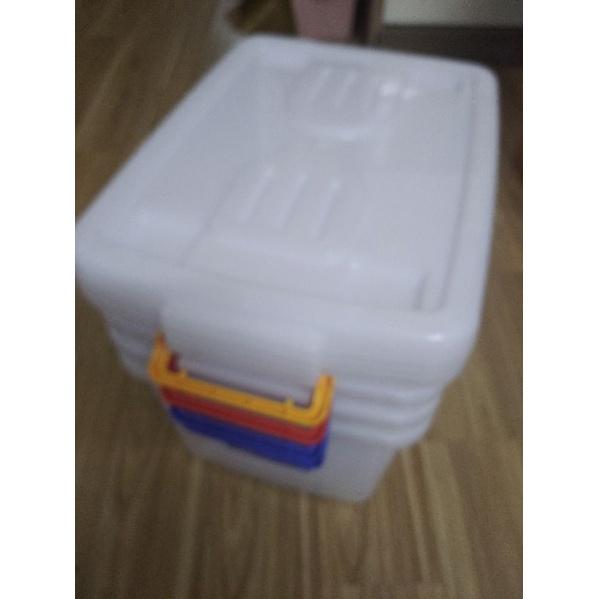 THÙNG NHỰA CÓ BÁNH XE 15L 44*31*21cm
