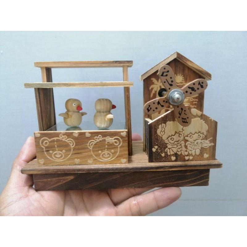 NHÀ CÓT NHẠC SIZE TRUNG. QUÀ TẶNG ĐẸP Ý NGHĨA