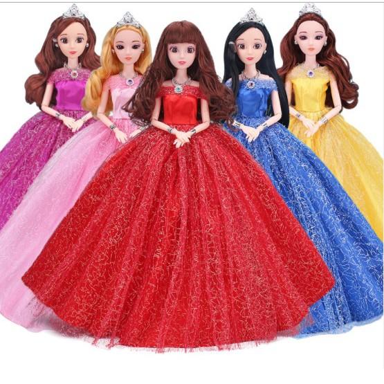Búp Bê Cô Dâu Xinh Đẹp Đỏ Tặng Kèm Phụ Kiện 08 Món + 03 Váy Ngắn