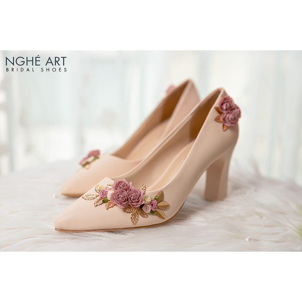 Giày cưới Nghé Art gót trụ đính hoa 427 nude
