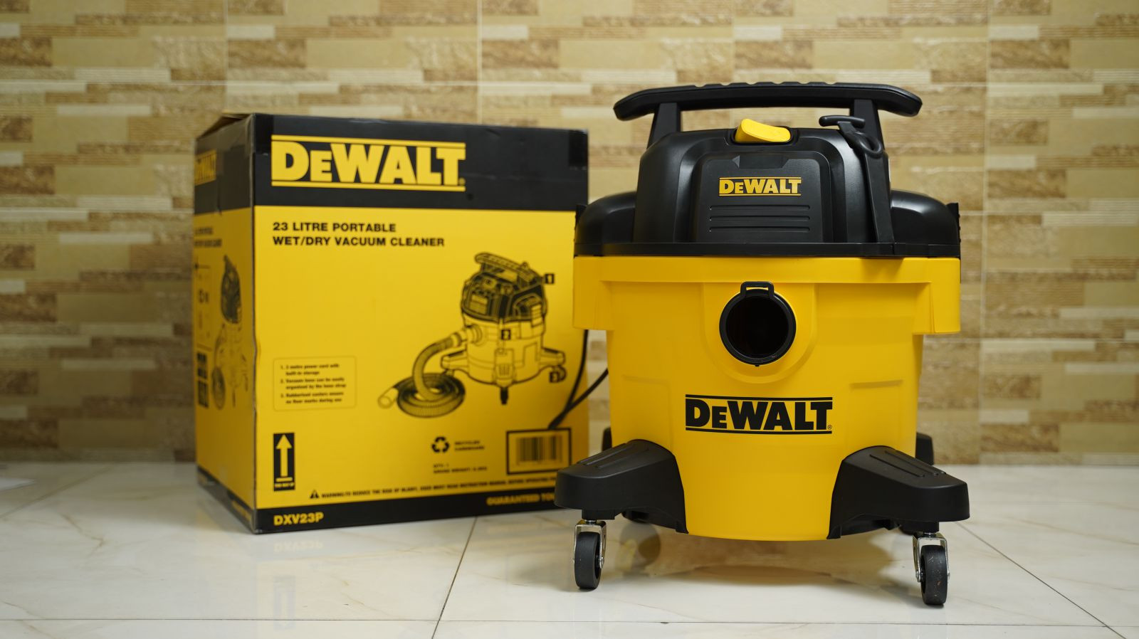 Máy hút bụi công nghiệp 23L công suất 3000W 3 chức năng hút ướt/hút khô/thổi DeWalt USA DXV23P- Hàng chính hãng