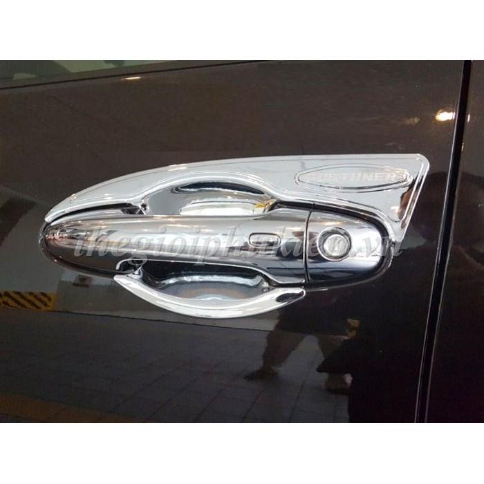 Bộ ốp tay nắm cửa xe Toyota Fortuner 2017-2019 mạ Crom - Tặng miếng dán trong suốt chống xước hõm cửa