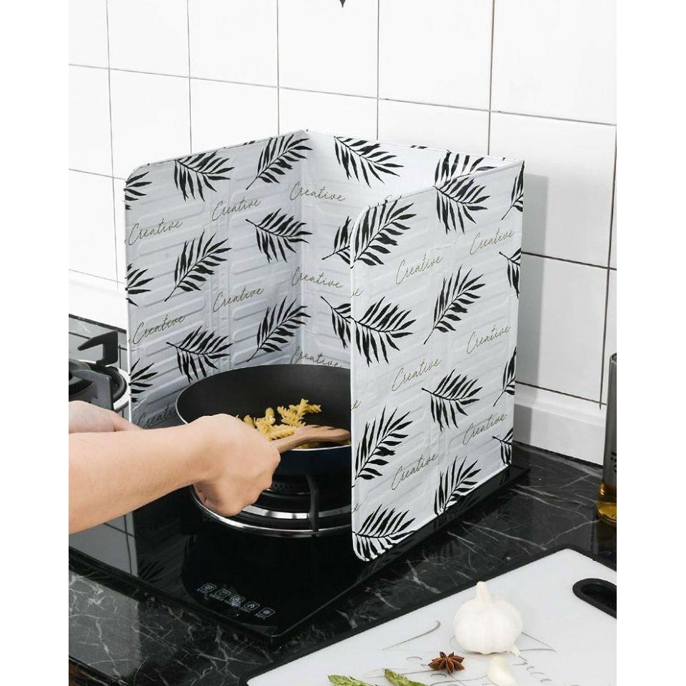 Vách Ngăn Tấm Chắn Chống Văng Dầu Mỡ Giữ Gìn Vệ Sinh Bếp Họa Tiết Nhiều Hình.
