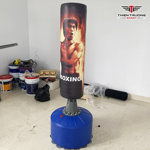 Trụ đấm bốc HJ-G073 cao 170cm thiết kế đẹp mắt, tặng kèm găng tay, đế trụ dùng đối trọng nước hoặc cát chắn chắn an toàn cho người sử dụng