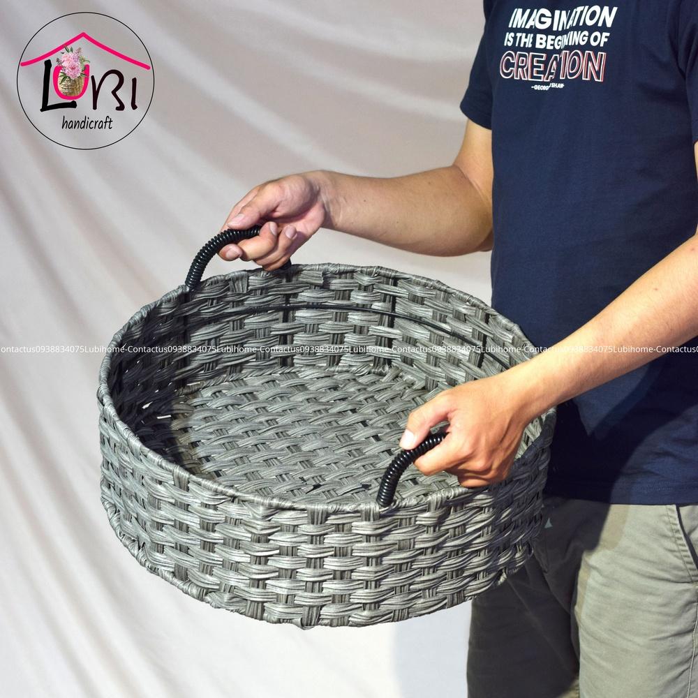 Lubihandicraft - Khay tròn đựng đồ đan dây nhựa quai cầm đen - xinh xắn
