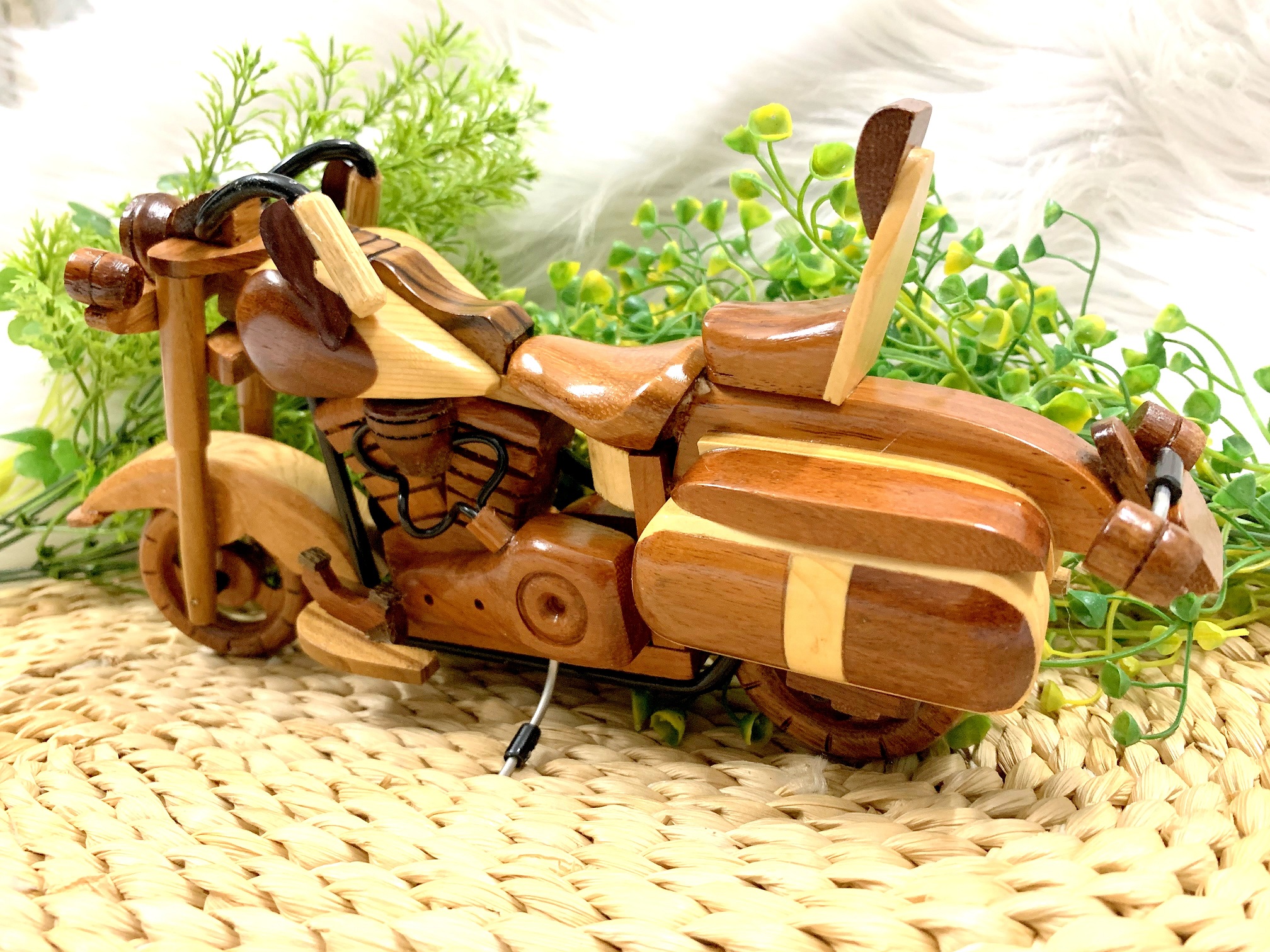 Xe Môtô mô hình Harley Davidson gỗ gõ