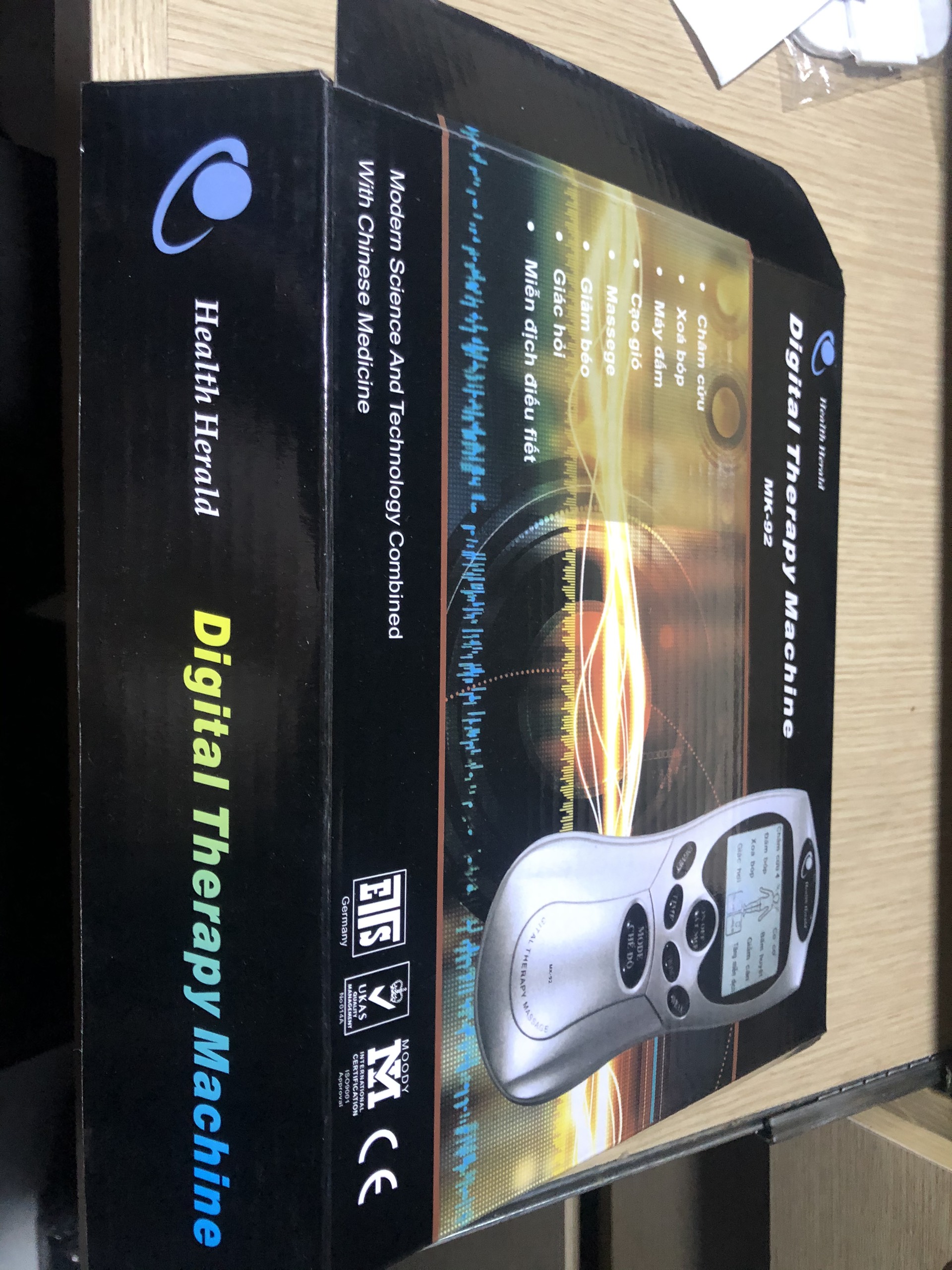 Máy trị liệu 4 miếng dán sonic