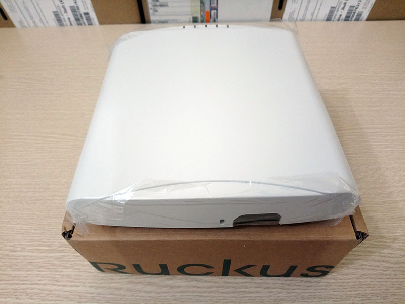 Ruckus ZoneFlex R610 Indoor dual-band 802.11ac Wi-Fi Access Point - Hàng nhập khẩu