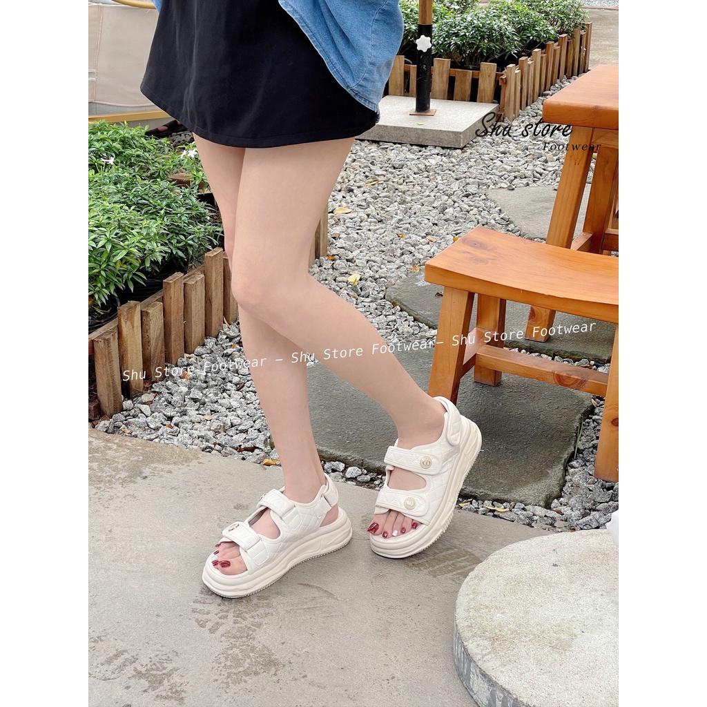 Sandal quai dán chỉ nối đế độn 5 phân 2 màu đen trắng năng động cho nàng