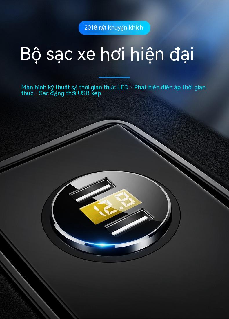 Với một chiếc xe hiển thị kỹ thuật số nạp đầy pin usb sạc đầy điện thoại di động đầy phích cắm