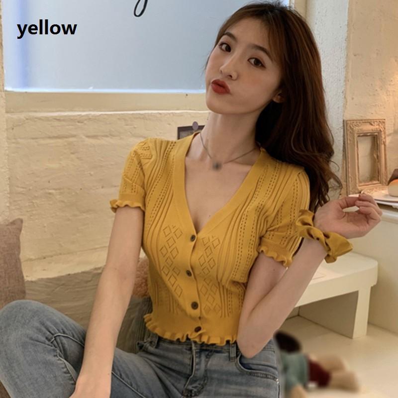 Áo Thun Nữ Ngắn Tay Cổ Chữ V Thời Trang