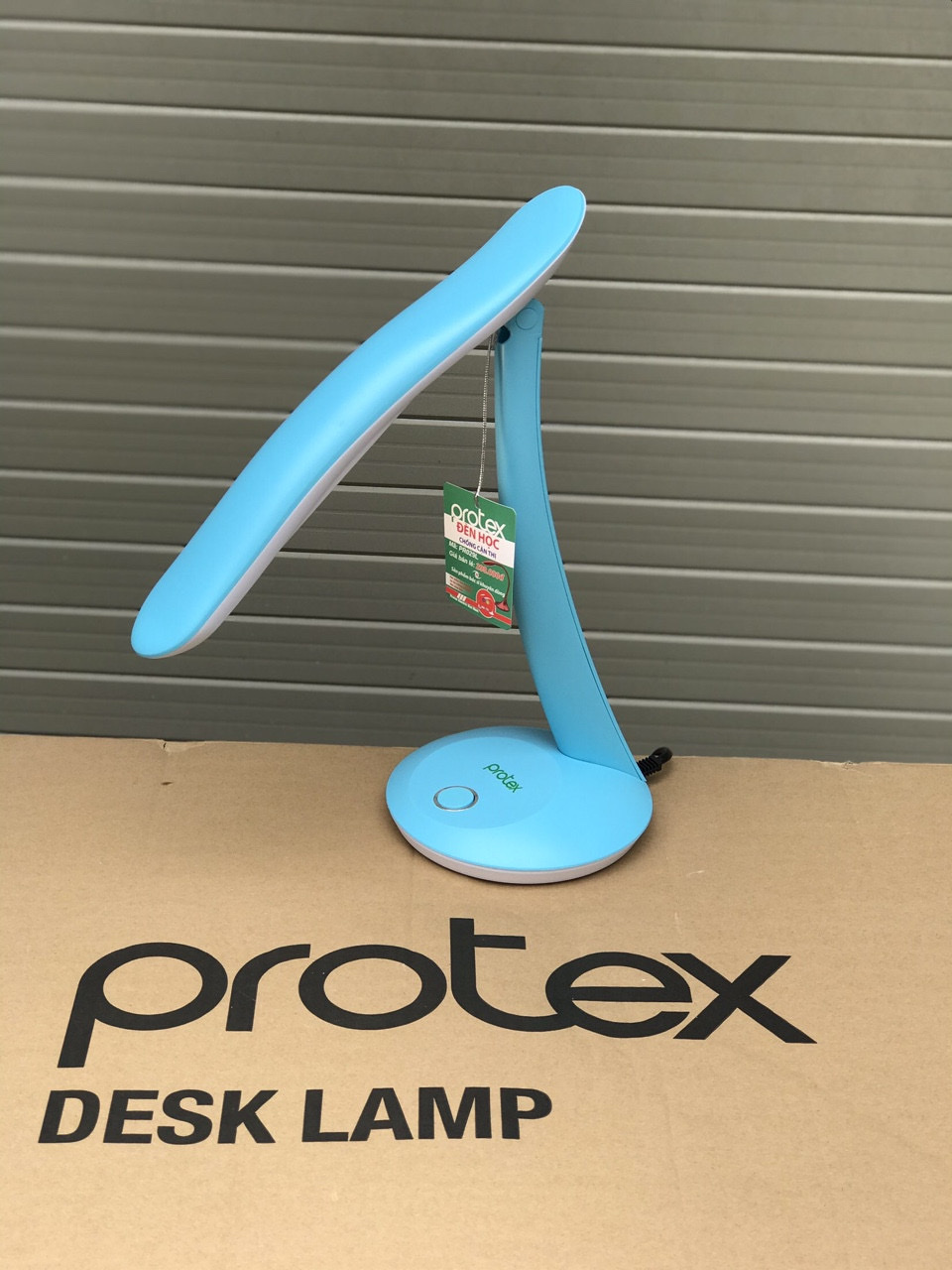 Đèn Bàn Chống Cận Thị Protex Model PR029L - Hàng Chính Hãng