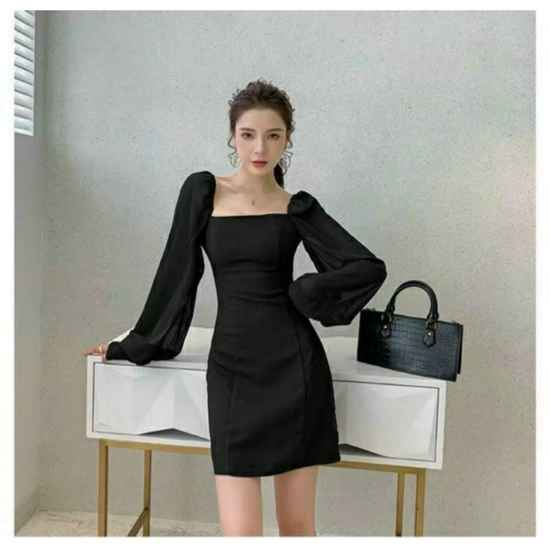 ĐẦM RETRO ĐEN CỔ VUÔNG TAY DÀI