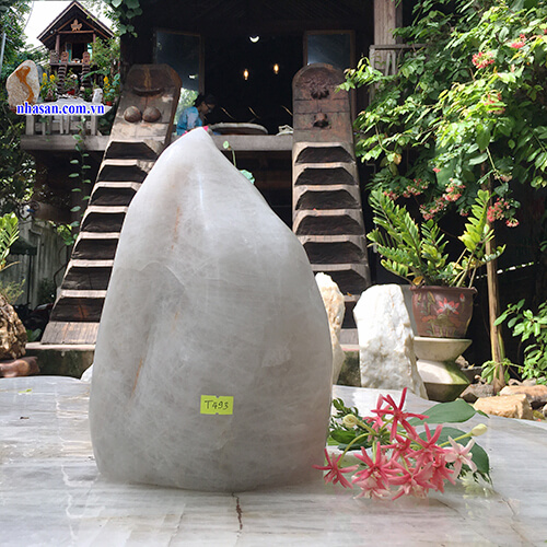 Trụ đá thạch anh trắng tự nhiên phong thủy mang nguồn năng lượng tinh khiết và tích cực đến mọi nhà T493 nặng 5.5Kg kích thước 27x17.5x9