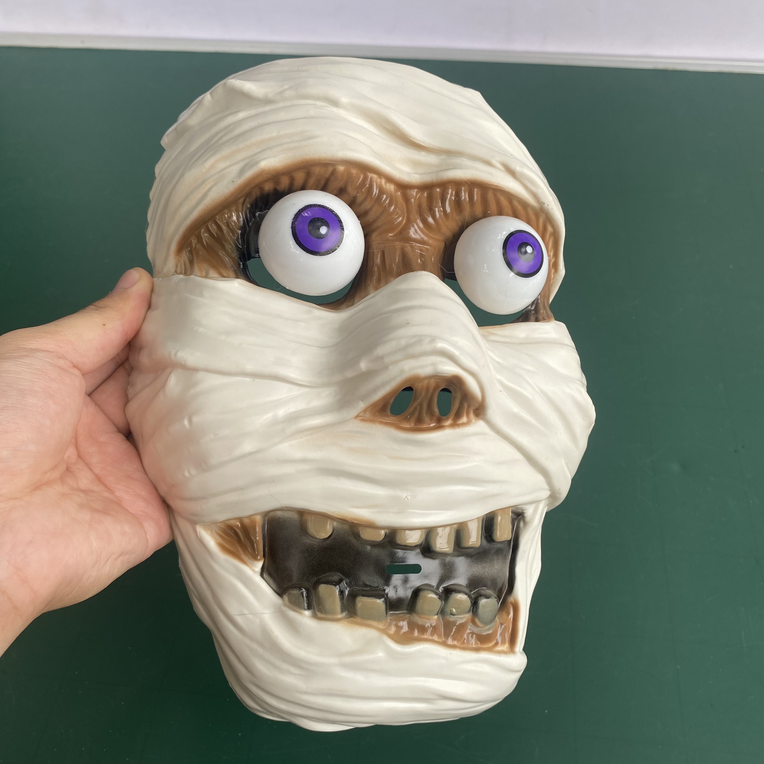 Mặt nạ xác ướp  nhựa cứng đẹp hóa trang Halloween cho người lớn và trẻ em