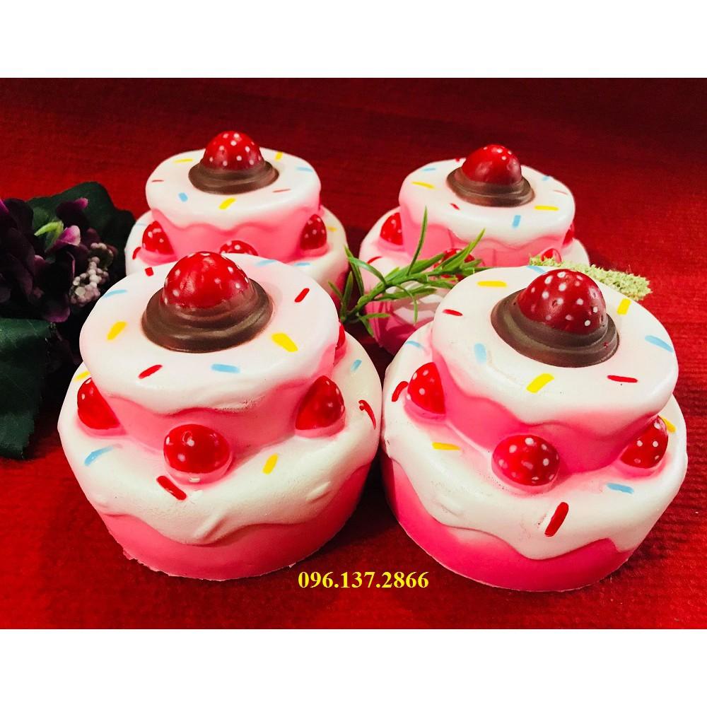 ĐỒ CHƠI SQUISHY BÁNH KEM SINH NHẬT 2 TẦNG 1 DÂU đáng yêu hết cỡ
