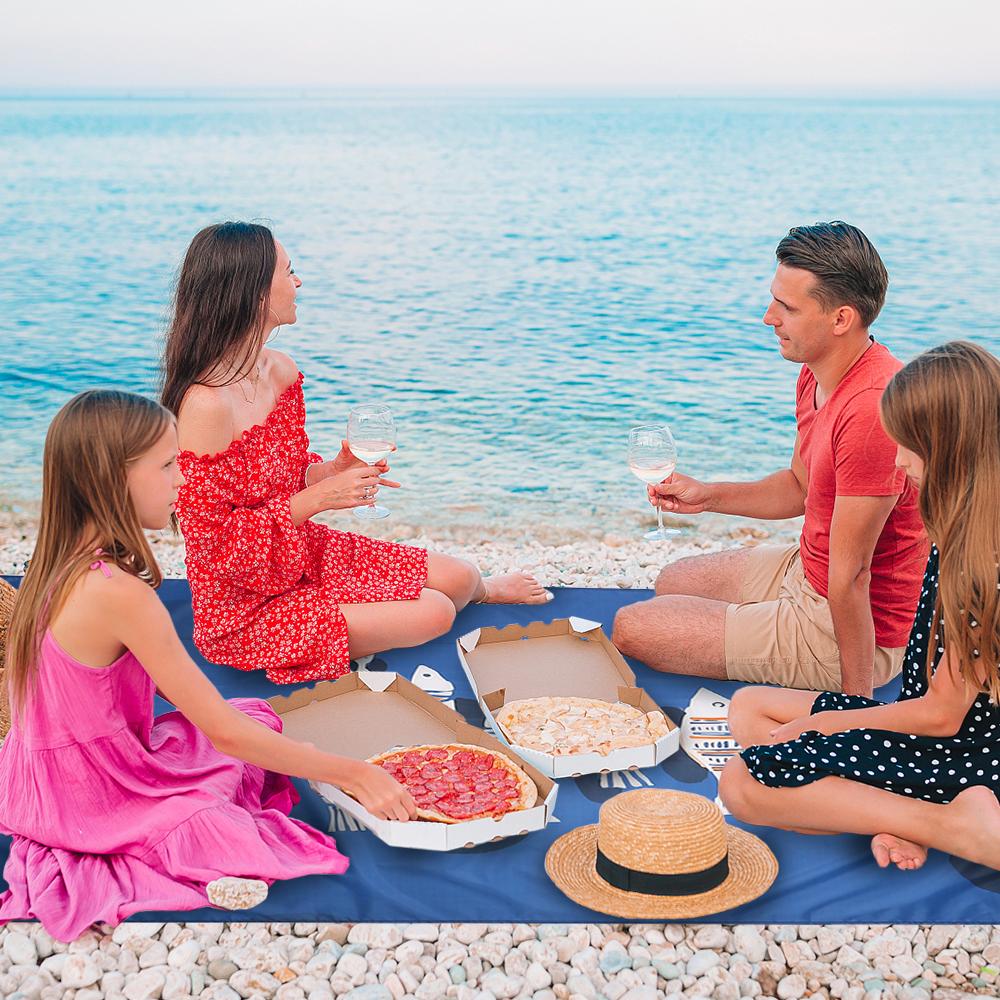 Chăn Đi Biển Không Thấm Nước Nhẹ