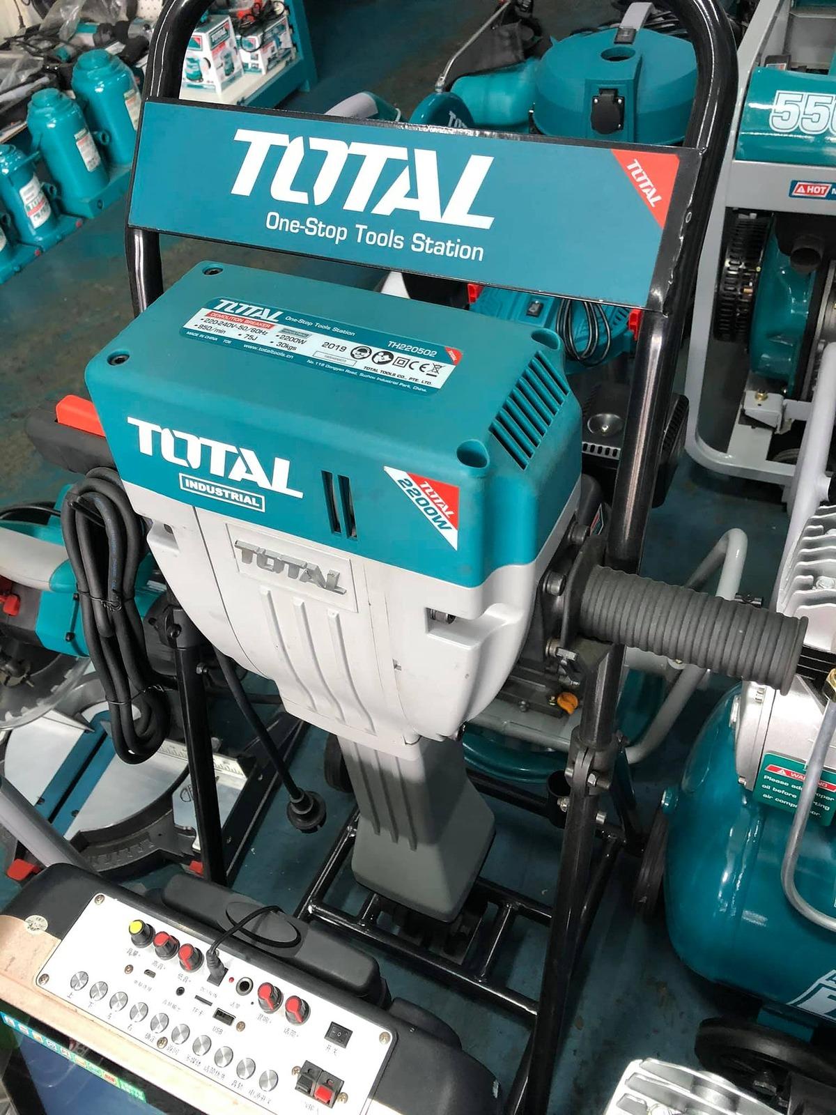 MÁY ĐỤC BÊ TÔNG 2200W TOTAL TH220502 - HÀNG CHÍNH HÃNG