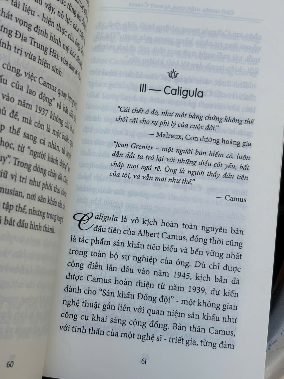 CHỦ NGHĨA HIỆN SINH ALBERT CAMUS - E.FREEMAN- CHIẾN KIỆT dịch - Miền Trung Books