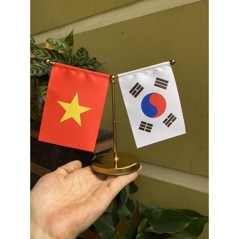 Cờ việt hàn mini trang trí xe oto