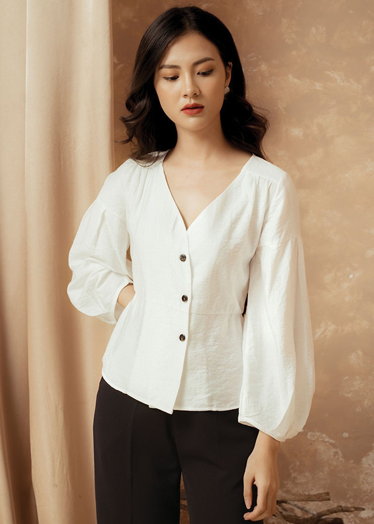 Áo Sơ Mi Vintage Cổ Chữ V
