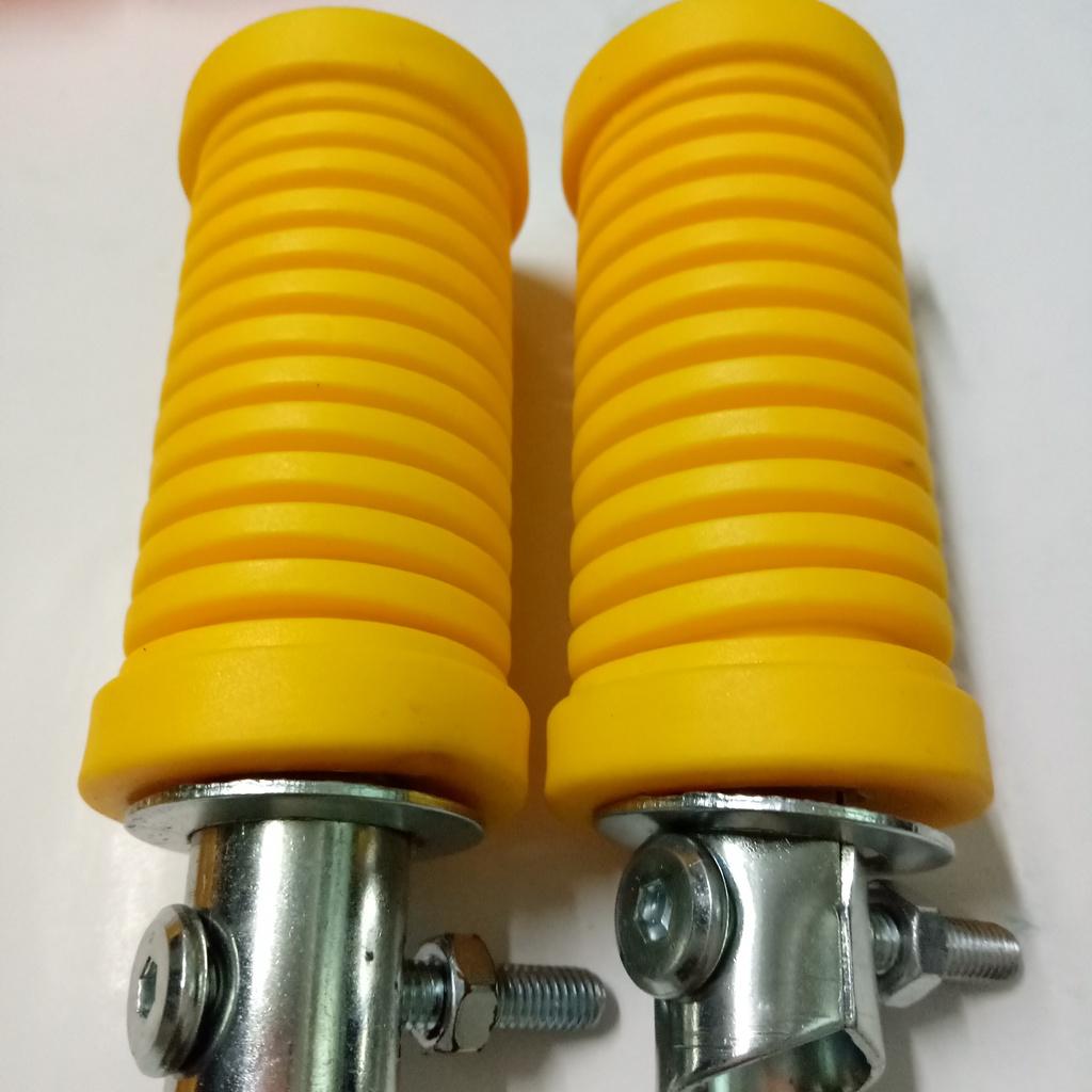 BỘ GÁC CHÂN TRƯỚC VÀ SAU CAO SU MÀU CHO XE SỐ