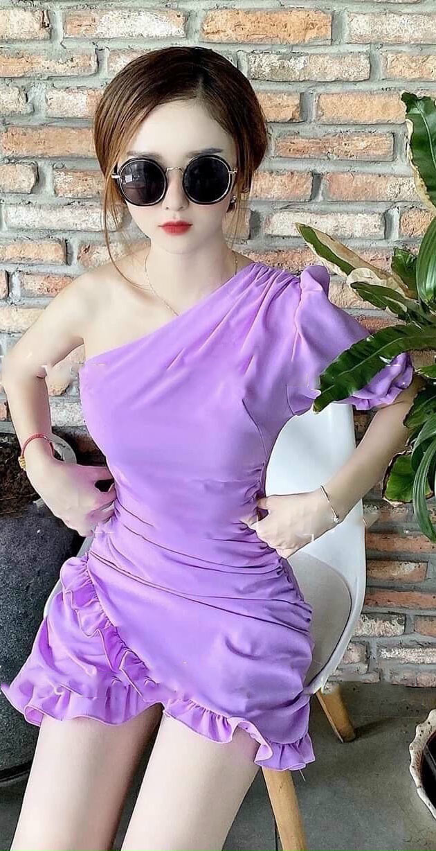 Đầm lệch vai bèo có mút ngực