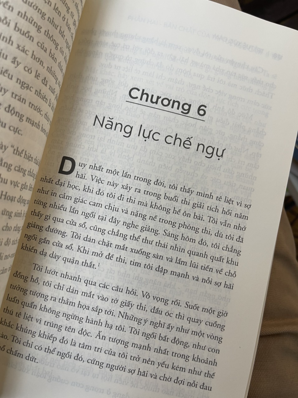 (The #1 Bestseller)  TRÍ TUỆ XÚC CẢM  - Lý giải tại sao người kém thông minh lại thành công hơn những người thông minh - Daniel Goleman - Nguyễn Lê Phương &amp; Phạm Thị Thu Hà dịch - Alphabooks -Nhà Xuất Bản Công Thương