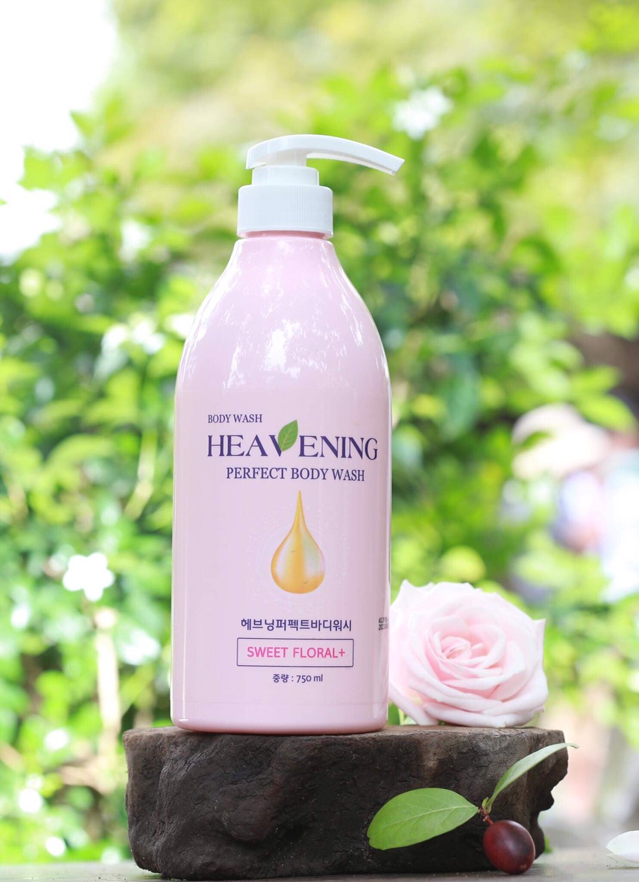 Set 02 chai sữa tắm dưỡng ẩm, làm trắng da toàn thân Hàn Quốc Heavening Perfect 750ml TẶNG kèm 01 Set 02 khăn cuộn cotton nhỏ
