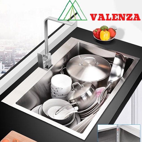 Combo chậu rửa bát 1 hố sus304 Valenza 6045, vòi rửa bát nóng lạnh vuông dẹt, xả, rổ, bình xà phòng