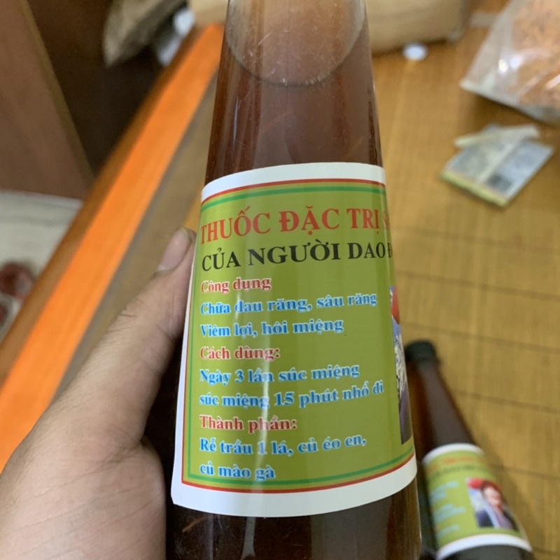 Chai Sâu răng người Dao đỏ, súc miệng chai 350ml.