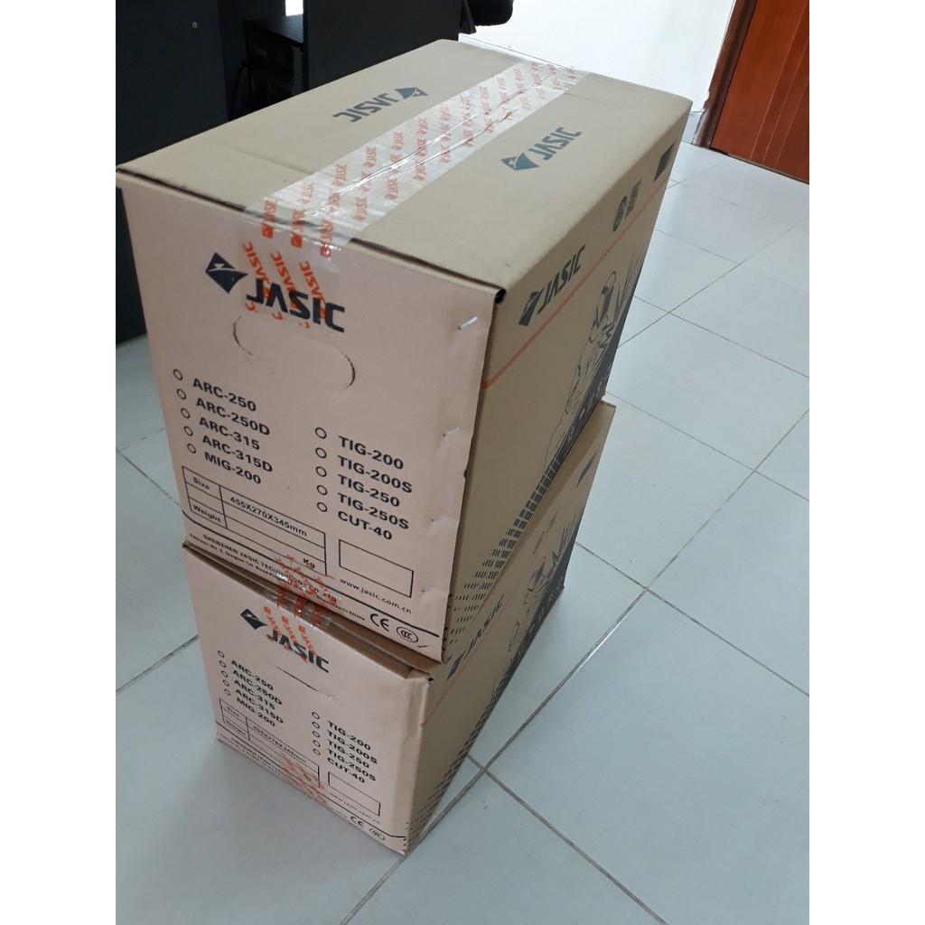 Máy hàn que ARC 200E Jasic tặng ngay 1 mặt nạ hàn bảo vệ mặt và đôi gang tay bảo hộ