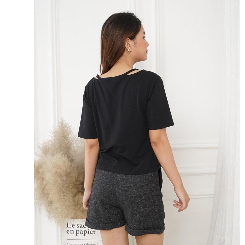 Áo thun in hình Mickey tay ngắn cổ tim dây- Sooyoung