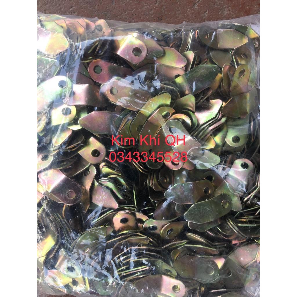Hạt dưa cong + Vít - làm khung tranh.