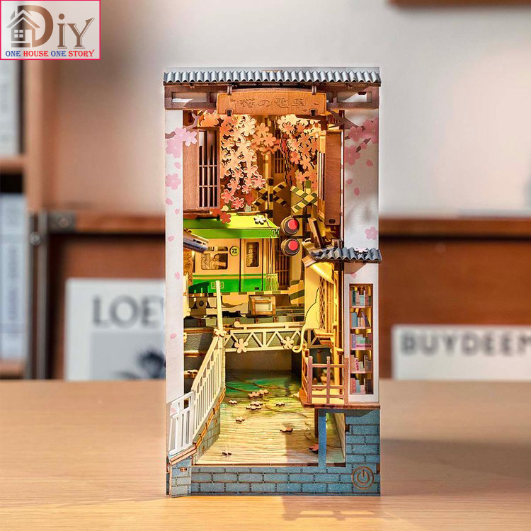 Mô hình Book nook tự lắp ráp bằng gỗ 3D Rolife Sakura Densya TGB01- Quà tặng sinh nhật giáng sinh