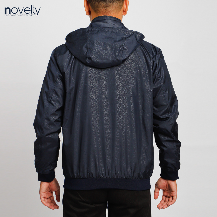 Áo jacket nam in chìm nón rời Novelty xanh đen 2203252