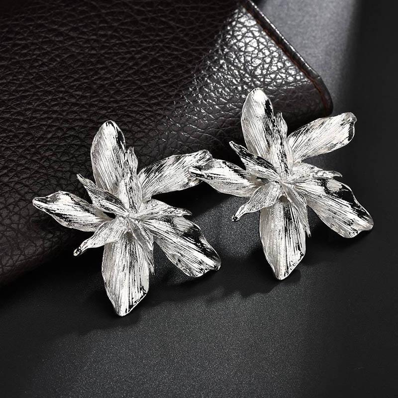 Hoa Tai Kim Loại Mặt Hình Hoa Cho Nữ