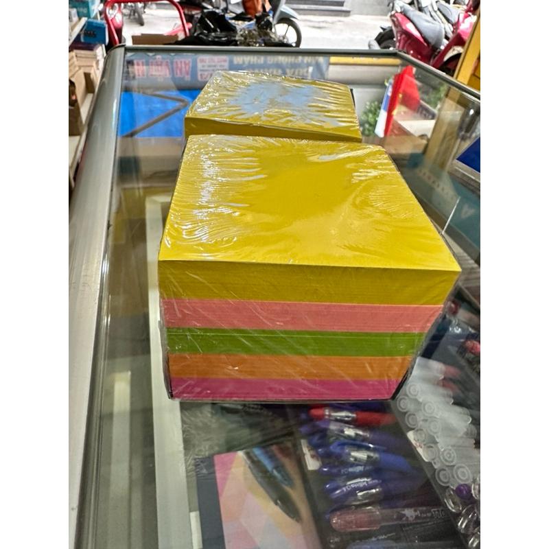 Giấy Ghi Chú Dạ Quang 3*3 grand Không Keo 600 Tờ