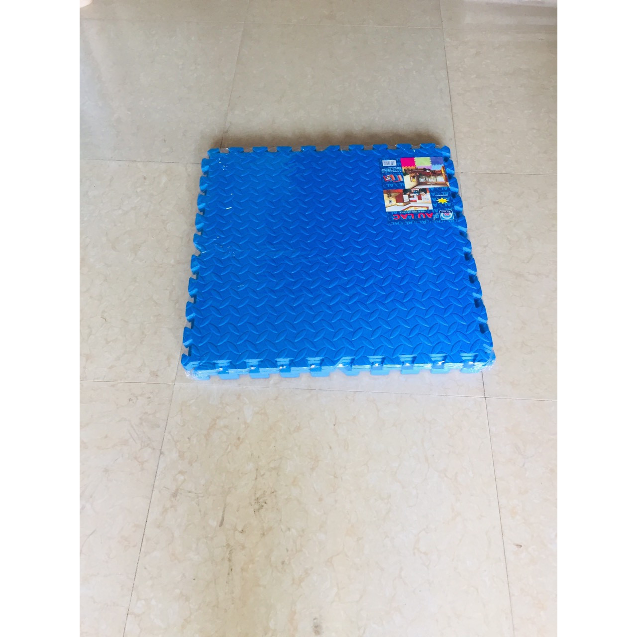4 tấm thảm xốp khế màu xanh dương kích thước 60x60cm