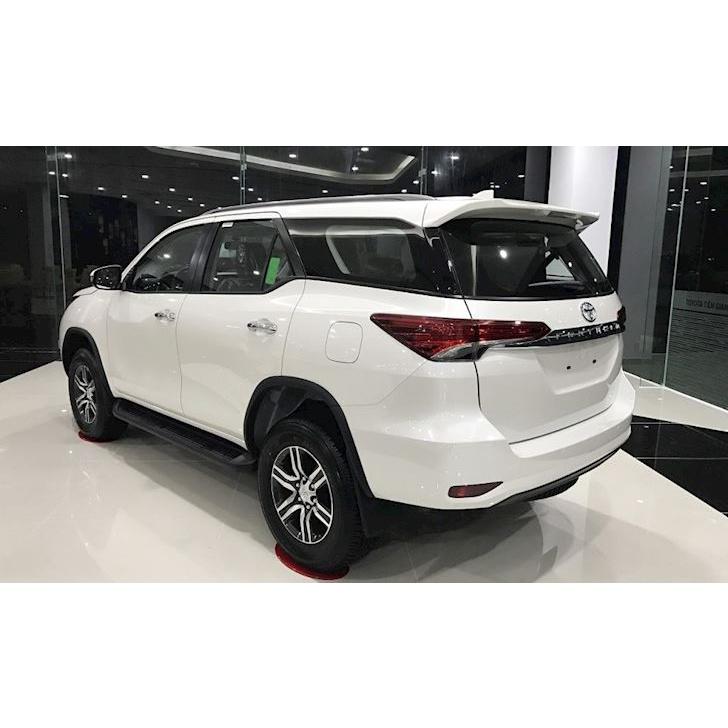 Logo chụp vành, mâm lazang bánh xe ô tô Toyota Fortuner 2017-2021