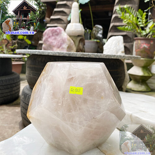 Quả cầu 12 mặt thạch anh hồng thiên nhiên giúp xua đuổi tà khí và năng lượng âm QC923 nặng 8kg kích thước 19x11