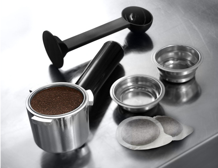 Máy Pha Cà Phê Delonghi EC685.W - Hàng Chính Hãng