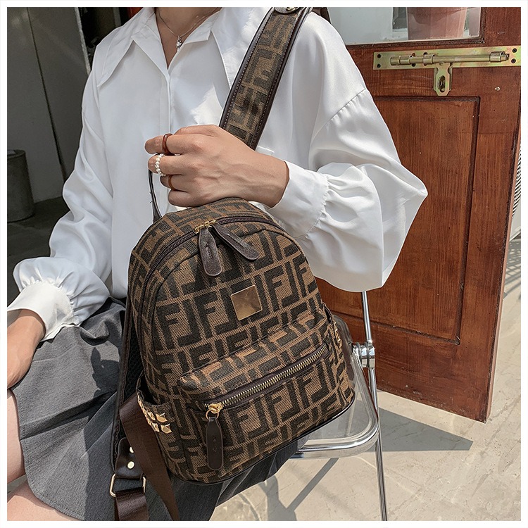 Balo nam nữ ZuCi A09 hoạ tiết thời trang, phong cách phù hợp mọi lứa tuổi size 32cm vừa sách vở, điện thoại, máy tính bảng, đồ dùng cá nhân